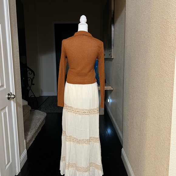 - #397 Crochet Trimmed Maxi - Picture 4 of 14